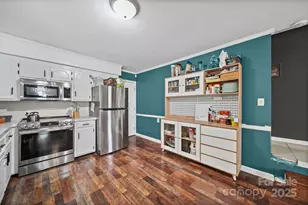 624 Overlook Dr, Newton, NC 28658 - Photo 14