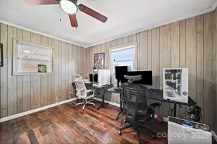 624 Overlook Dr, Newton, NC 28658 - Photo 16