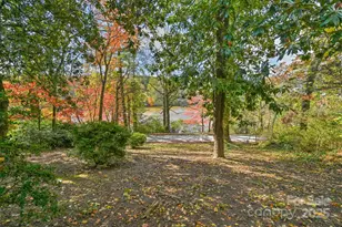22 E Shore Dr, Asheville, NC 28805 - Photo 12