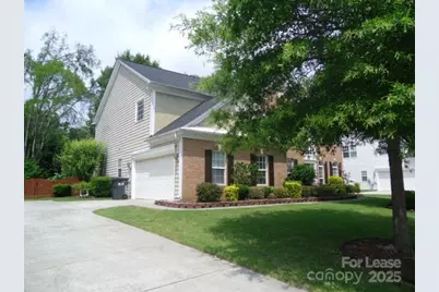 10820 Knight Castle Drive, Charlotte, NC 28277 - Photo 2