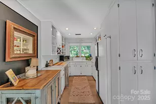 7 Hearthstone Ln, Landrum, SC 29356 - Photo 4