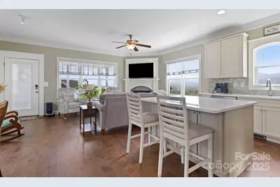 70 Tudor Way, Black Mountain, NC 28711 - Photo 10