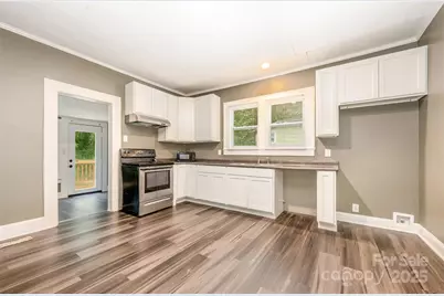 208 Forest Street, Clover, SC 29710 - Photo 6