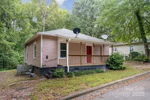 208 Forest St, Clover, SC 29710 - Photo 2