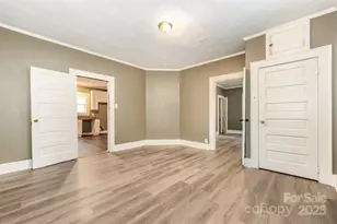 208 Forest St, Clover, SC 29710 - Photo 10