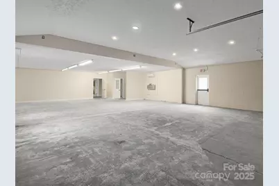 732 Jonesborough Street, Hendersonville, NC 28739 - Photo 16