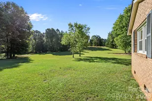 945 Alvin Hough Rd, Midland, NC 28107 - Photo 6
