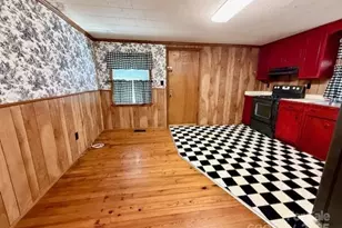 102 Aderholdt Rd, Bessemer City, NC 28016 - Photo 14