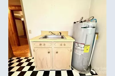 102 Aderholdt Road, Bessemer City, NC 28016 - Photo 32