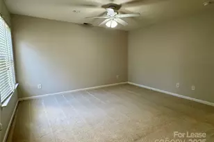 316 Langhorne Dr, Mount Holly, NC 28120 - Photo 4