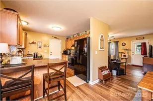 1324 39th St SW, Hickory, NC 28602 - Photo 8