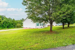 1324 39th St SW, Hickory, NC 28602 - Photo 4