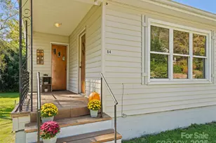 84 S Hill St, Waynesville, NC 28786 - Photo 2