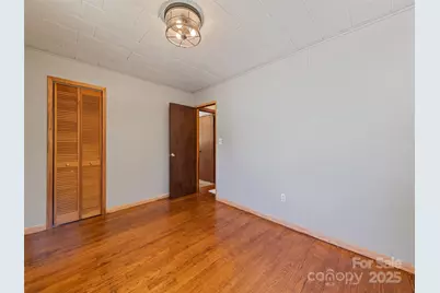 84 S Hill Street, Waynesville, NC 28786 - Photo 22