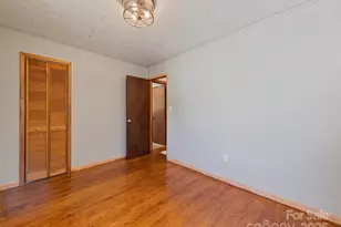 84 S Hill St, Waynesville, NC 28786 - Photo 22