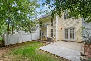 8725 Robinson Forest Dr, Charlotte, NC 28277 - Photo 38