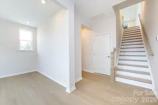 3013 Circles End, Charlotte, NC 28226 - Photo 6