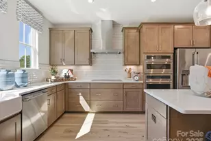 3013 Circles End, Charlotte, NC 28226 - Photo 10