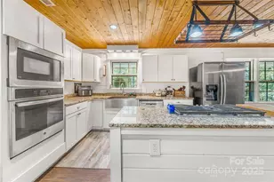 679 Solomon Jones Rd, Cedar Mountain, NC 28718 - Photo 8