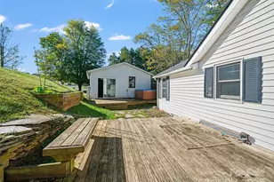 370 Bear Creek Church Rd, Bakersville, NC 28705 - Photo 16