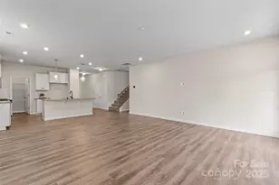 9110 Buckley Ct, Charlotte, NC 28269 - Photo 6