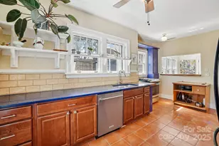 31 Oakwood St, Asheville, NC 28806 - Photo 14