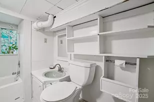 31 Oakwood St, Asheville, NC 28806 - Photo 32