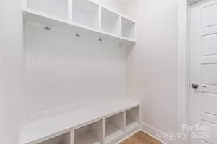 7725 Shalom Dr, Charlotte, NC 28216 - Photo 8