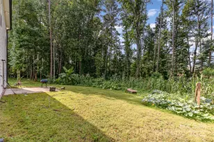 7725 Shalom Dr, Charlotte, NC 28216 - Photo 18