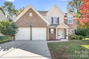 171 Vance Crescent Dr, Mooresville, NC 28117 - Photo 2