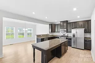 207 Welcombe St, Mooresville, NC 28115 - Photo 12