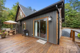 91 Boone Cove Rd, Zirconia, NC 28790 - Photo 18