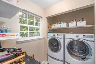 27 Worthington Ln, Weaverville, NC 28787 - Photo 14