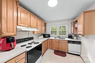 310 S Main St, Stanley, NC 28164 - Photo 8