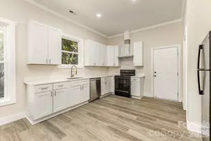 1205 S Lafayette St, Shelby, NC 28152 - Photo 2