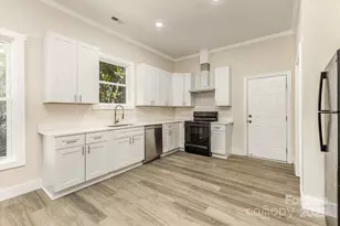 1205 S Lafayette St, Shelby, NC 28152 - Photo 2