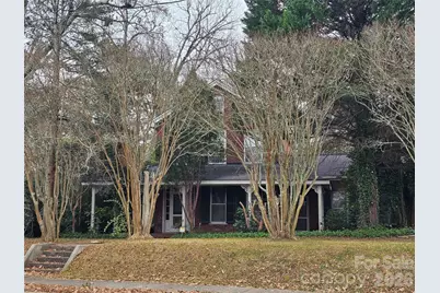 711 Chesterfield Avenue, Lancaster, SC 29720 - Photo 2