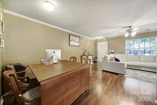 10919 Holly Ridge Blvd, Charlotte, NC 28216 - Photo 8