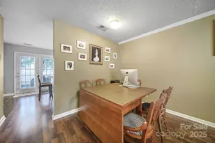 10919 Holly Ridge Blvd, Charlotte, NC 28216 - Photo 10