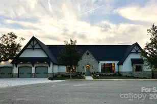 21 Evian Ct, Asheville, NC 28804 - Photo 2