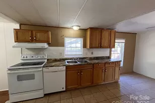 29 E Mitchell St, Old Fort, NC 28762 - Photo 8