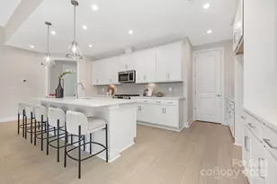 1074 Wylie Fls Ln, York, SC 29745 - Photo 8