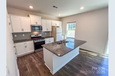 4120 Village Boulevard NW, Conover, NC 28613 - Photo 4