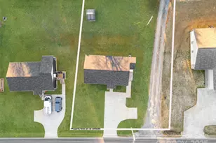 177 Duke St, Granite Falls, NC 28630 - Photo 4