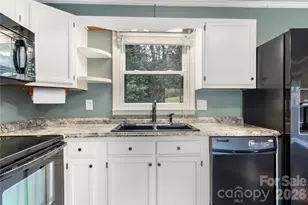205 L and E Meadows Dr, Waynesville, NC 28786 - Photo 4