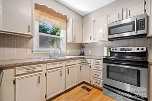 3399 Harvard Pl, Hudson, NC 28638 - Photo 10