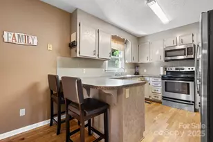 3399 Harvard Pl, Hudson, NC 28638 - Photo 12