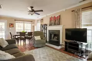 2017 Coatsdale Ln, Matthews, NC 28104 - Photo 6