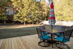 2017 Coatsdale Ln, Matthews, NC 28104 - Photo 32
