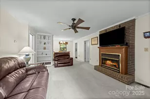 10520 Misty Ridge Ln, Charlotte, NC 28277 - Photo 4